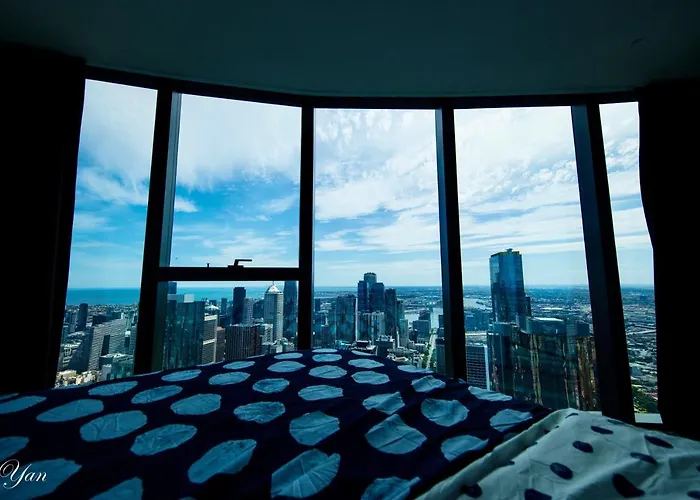 New Year Eve\'S Fireworks & Bayview Apt In Cbd